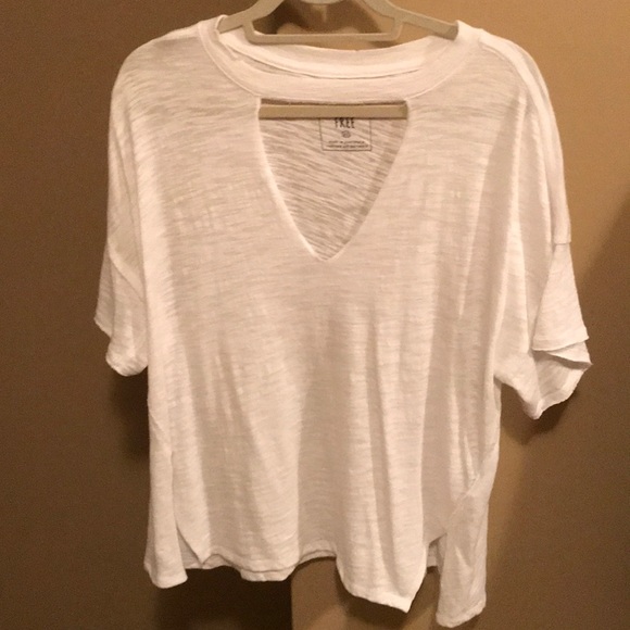 White tee - Picture 2 of 2